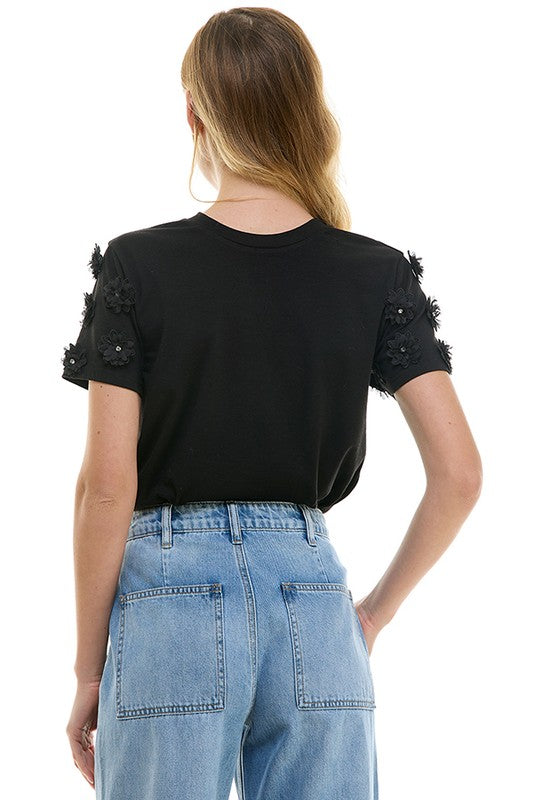Flower Sleeve Tee (Black, White)
