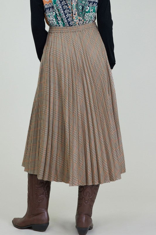 Long Pleated Skirt With Elasticized Waist