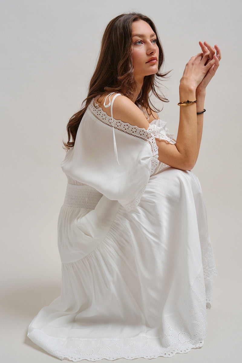 white eyelet dress midi Lace Small DRESSESMARCH The collared neckline and Miranda Strapless Ruffle Mini Size:16 (AU)